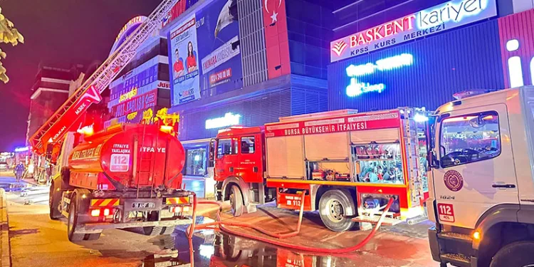 Bursa İtfaiyesi, Nisan’da yüzlerce yangına müdahale etti