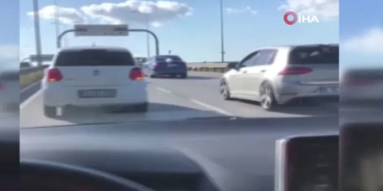 Bursa’da düğün konvoyu yolu kapattı, sürücüler çileden çıktı