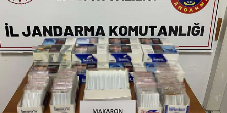 Jandarma ekiplerince bandrolsüz makaron ele geçirdi