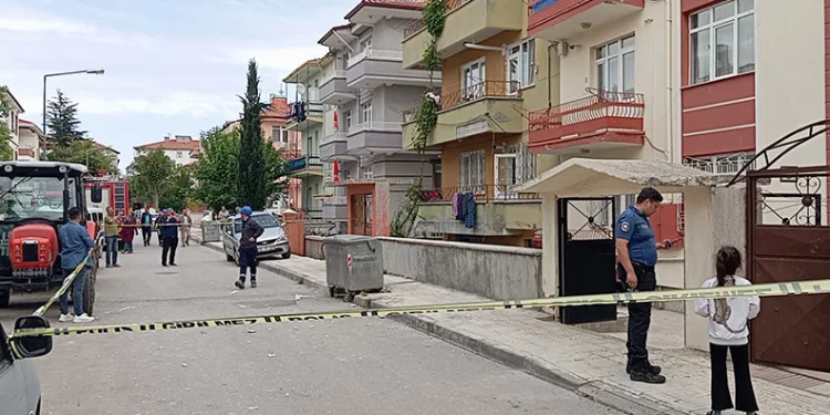 Piknik tüpü bomba gibi patladı