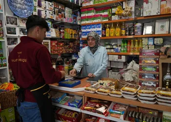 Süpermarketlere karşı mahalle bakkalı
