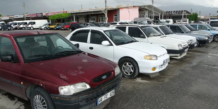 İkinci el araç piyasasın da bayram öncesi hareketlik beklentisi