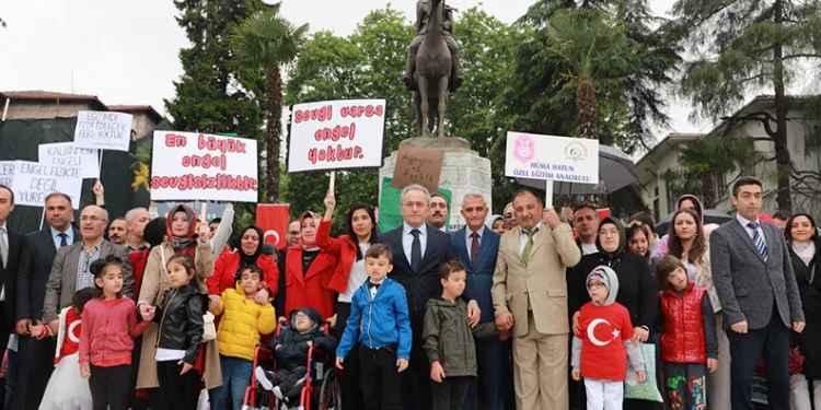 Bursa’da Engelliler Haftası farkındalık yürüyüşü