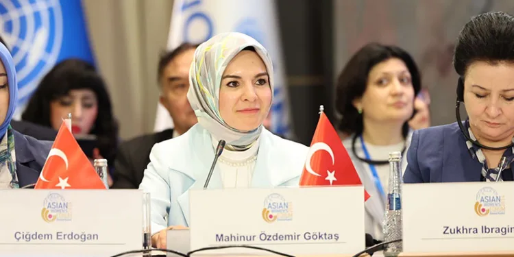 Bakan Göktaş, Asya Kadın Formu Açılış Töreni’ne katıldı