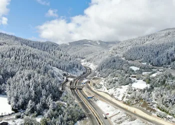 Ilgaz Dağı beyaza büründü