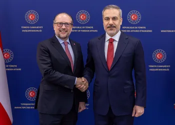 “İsrail giderek yalnızlaşıyor”