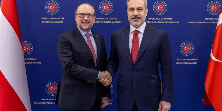 “İsrail giderek yalnızlaşıyor”