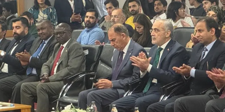 “Pakistan ve Türkiye aynı ruha sahip iki kardeş millettir”