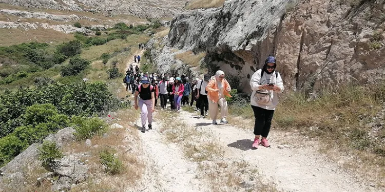 Doğaseverler Halfeti’de ‘karagül’ü aradı