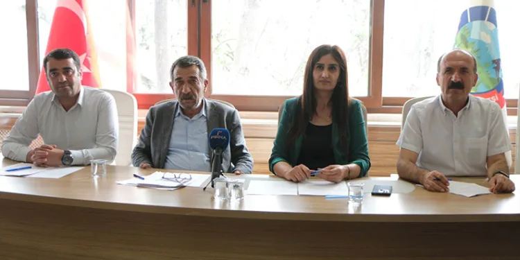 67 milyon borçla aldığı belediyeyi 230 milyon borçla devretti
