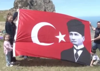 Azerbaycan’da 19 Mayıs coşkusu