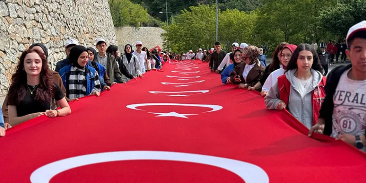 Bitlis’te 19 Mayıs coşkuyla kutlandı