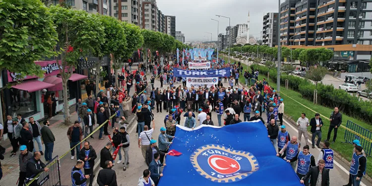 Bursa’da 1 Mayıs coşkusu