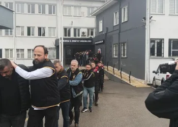 Bursa’da tefeci çetesi çökertildi