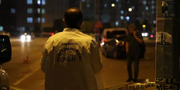 Trafikte tartıştığı kişi tarafından bıçaklanarak öldürüldü