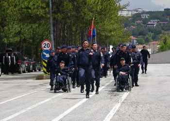 Engelli bireyler askerlik heyecanı yaşadı