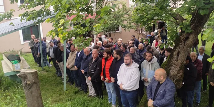 Balkondan düşen 4 yaşındaki çocuk hayatını kaybetti