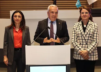 Mahalle kadın derneklerinden Şadi Özdemir’e ziyaret
