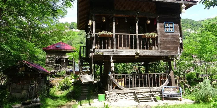 Tarihi serenderler otel odası oldu
