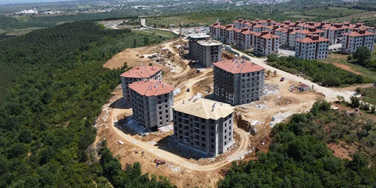 Bursa’da yeni TOKİ projesinde bloklar yükseliyor