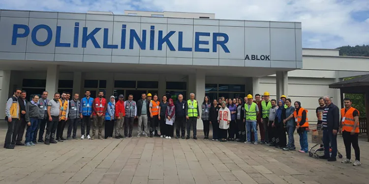 Orhaneli Devlet Hastanesi’nde deprem tatbikatı