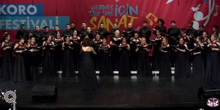 Çoksesli Koro festivale damga vurdu