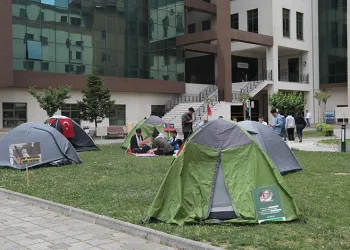 BTÜ’lü öğrenciler Filistin için çadır nöbetinde