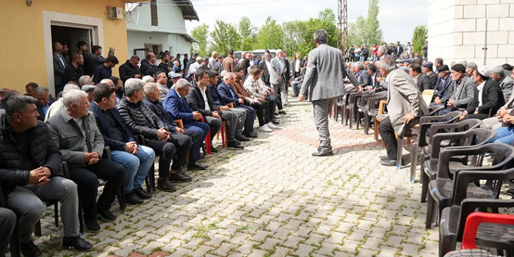 Muş’ta iki ailenin husumeti barışla sonlandı