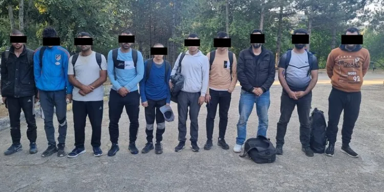 Kırklareli’nde 13 kaçak göçmen yakalandı