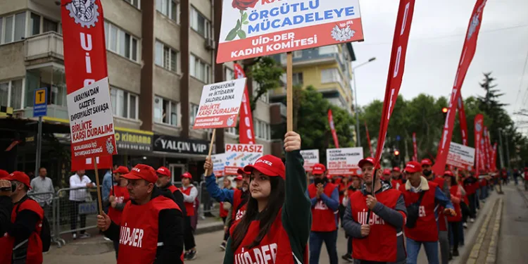 Bursa’da 1 Mayıs coşkusu yaşandı