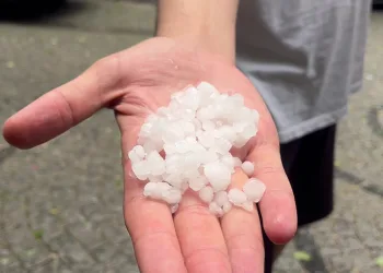 Eskişehir’de sağanak yağmur ve dolu etkili oldu
