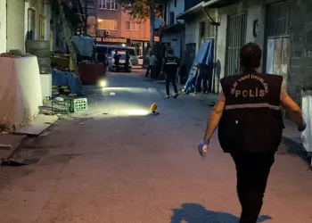 Bursa’da alkol masasında kavga: 1’i ağır 2 yaralı