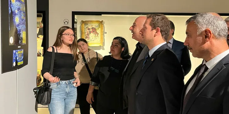 Öğrenciler, farkındalık için müzede sergi açtı