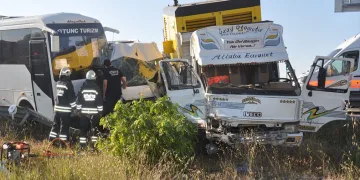 Tekirdağ’da feci kaza: 18 işçi hastaneye kaldırıldı