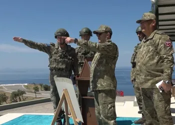Orgeneral Bayraktaroğlu, İzmir’de denetlemelerde bulundu