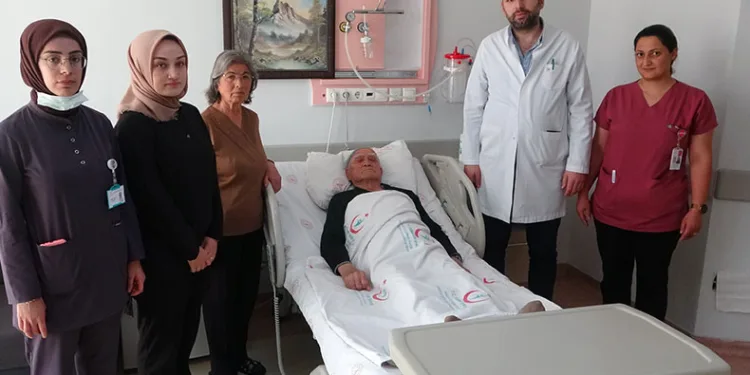 94 yaşında kanseri yendi
