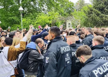 Gazze’ye destek protestosuna polisten müdahale