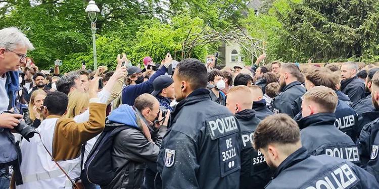 Gazze’ye destek protestosuna polisten müdahale