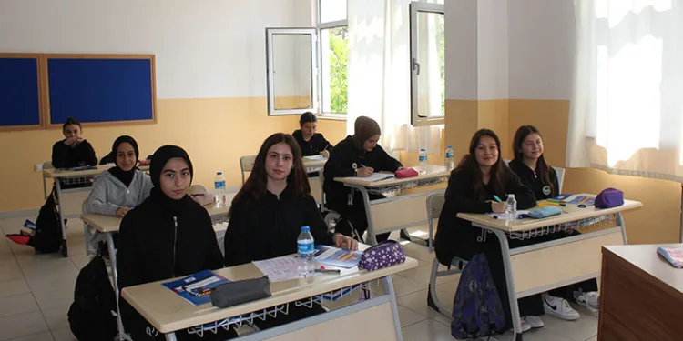 Osmanelili Aybike Türkiye birincisi oldu