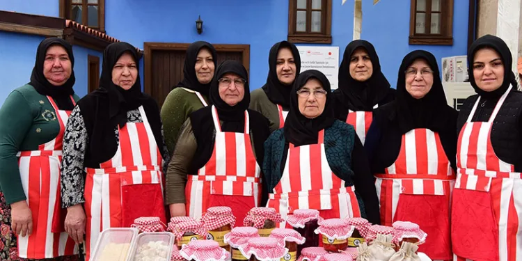 “Güçlü kadın, güçlü aile, güçlü Yıldırım”