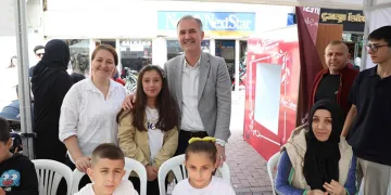 Anneler günü İnegöl Belediyesi il renklendi