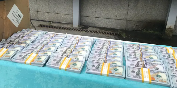 İstanbul’da 1,5 milyon sahte dolar ele geçirildi