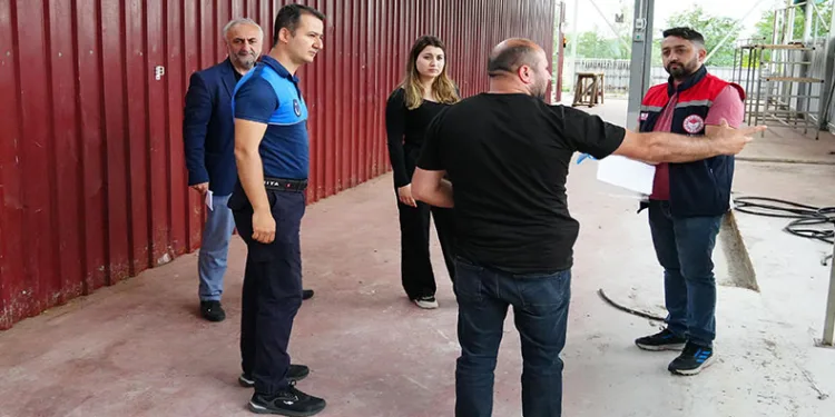 Kurban satış ve kesim yerleri kontrol ediliyor