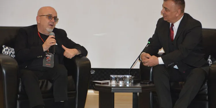 “Hiçbirini beğenmiyorum. Bugün yazsam, böyle yazmam”