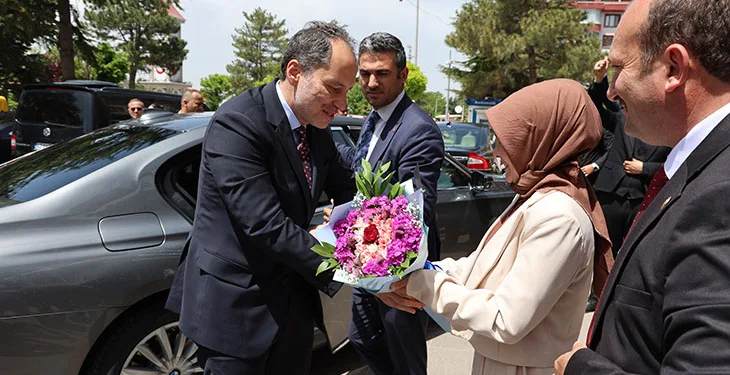 Erbakan’dan parti teşkilatlarına hayırlı olsun ziyareti