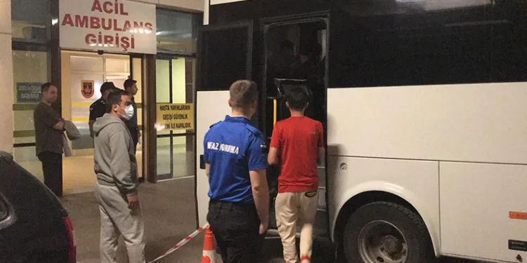 Mahkum ve gardiyanlar hastanelik oldu