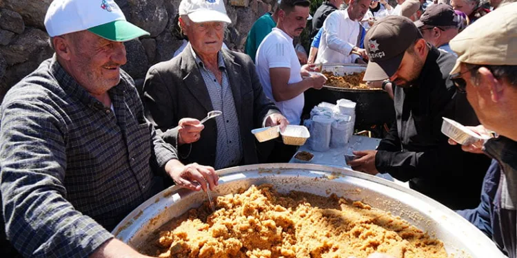 Niğde’de asırlık gelenek ‘Helva Şenliği’