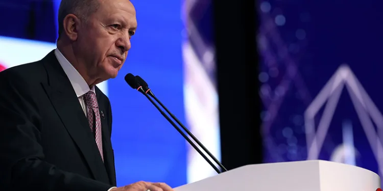 Cumhurbaşkanı Erdoğan: “Türk ekonomisi rayında ilerliyor”