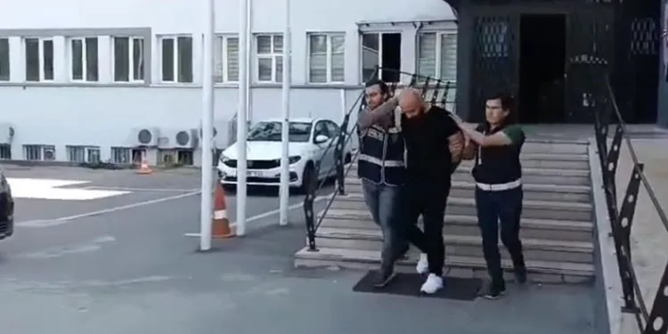 Hakkında 41 yıl hapis cezası olan firari yakalandı