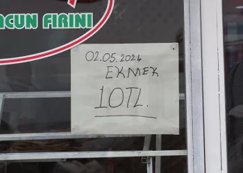 Malatya’da 200 gram pide 10 TL oldu